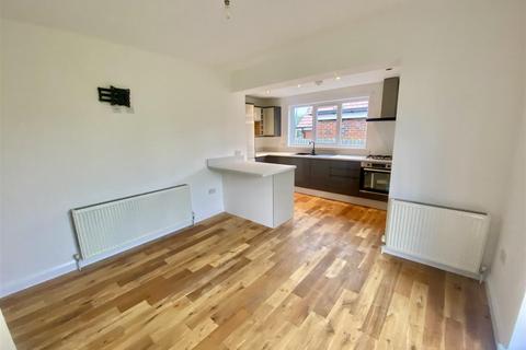 undefined, Hepworth Drive, Mirfield