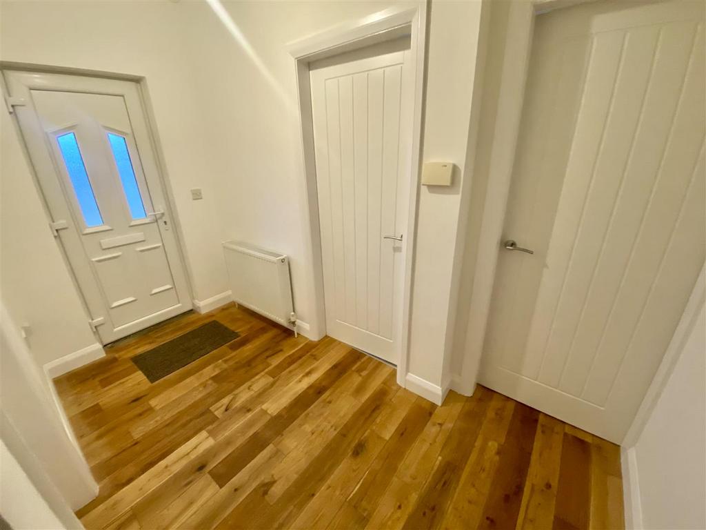 Bramleys Estate Agents - Hepworth Drive - Mirfield