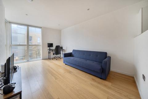 undefined, High Street, Brentford