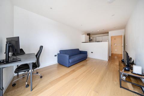 undefined, High Street, Brentford