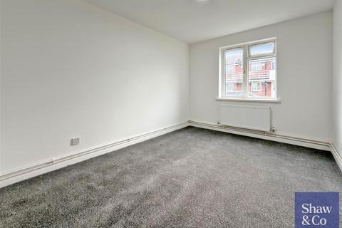 1 bedroom flat for sale, Springwell Road, Hounslow TW5