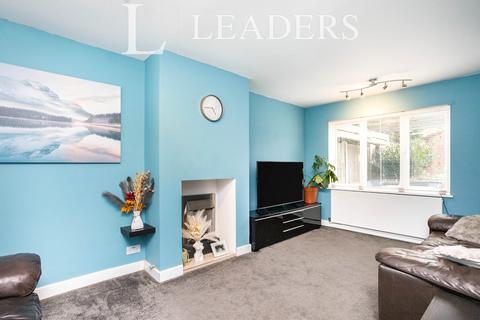 3 bedroom house to rent, Collins Road, Bewbush, RH11