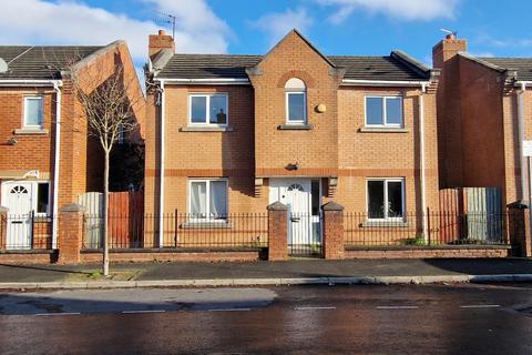 undefined, Rolls Crescent, Hulme, Manchester