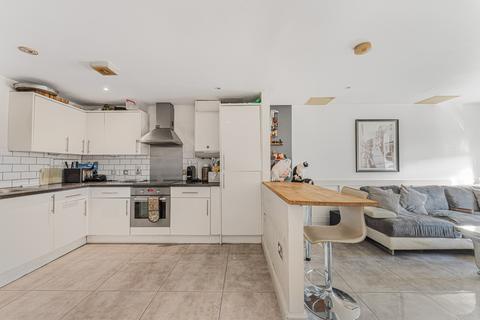 2 bedroom flat for sale, Alana Heights, 154 Kings Head Hill, E4 7NU