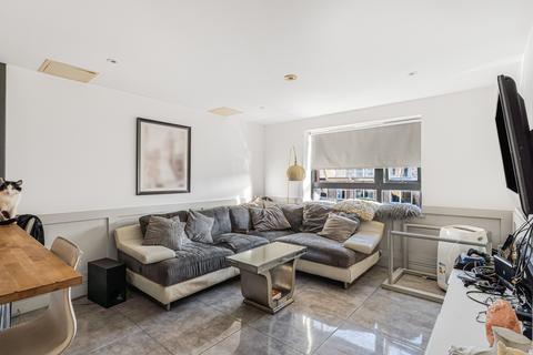 2 bedroom flat for sale, Alana Heights, 154 Kings Head Hill, E4 7NU