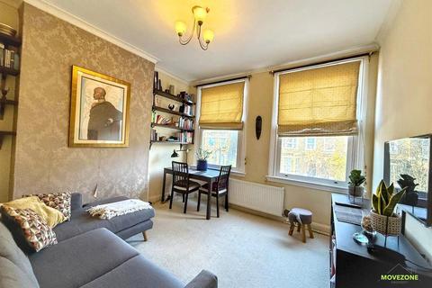 1 bedroom flat for sale, Gautrey Road, London, SE15