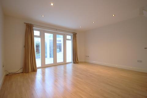 3 bedroom semi-detached house for sale, Woodbury Close, Maidenhead
