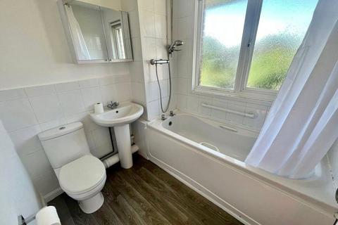 3 bedroom detached house to rent, The Mount, Ringwood, BH24