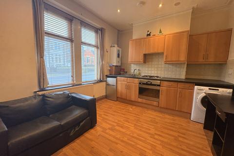 undefined, Cathays Terrace, South Glamorgan CF24