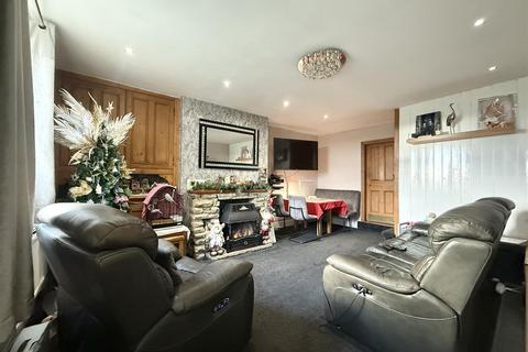 2 bedroom character property for sale, Sunside Cottages, Birdsedge, Huddersfield HD8 8XW