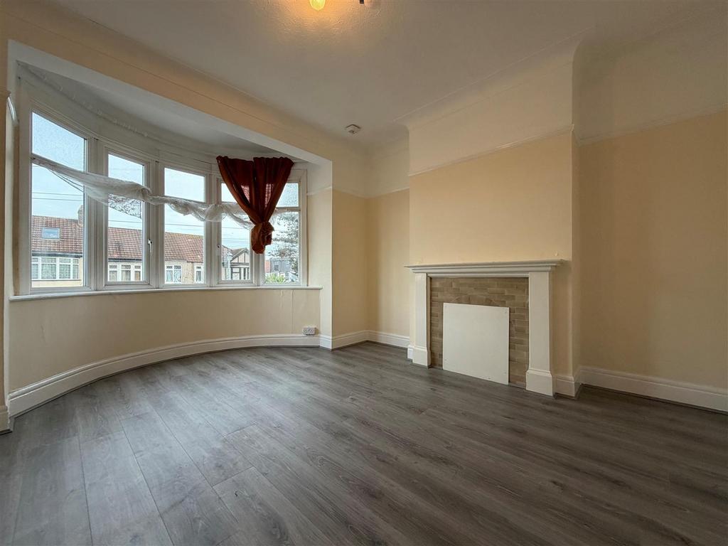 Master Bedroom.jpg