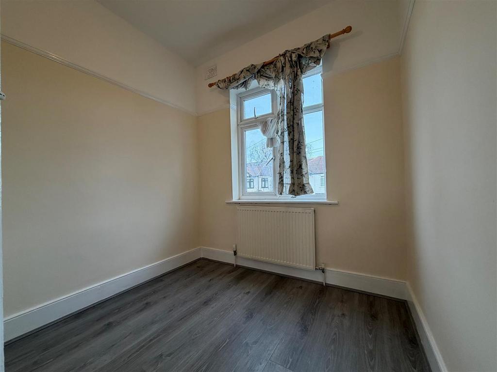 Bedroom 3.jpg