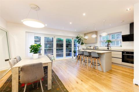 5 bedroom end of terrace house to rent, Restoration Square, London, SW11