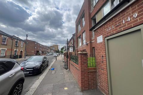 2 bedroom flat to rent, Cornwall Road, Tottenham