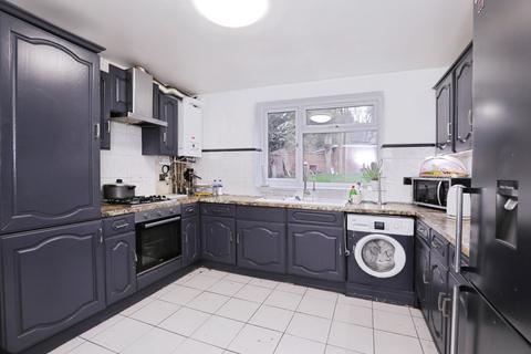 4 bedroom semi-detached house for sale, Foster Road, London W3
