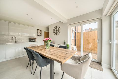 4 bedroom terraced house for sale, Douglas Road, Kingston Upon Thames, KT1