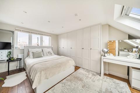 4 bedroom terraced house for sale, Douglas Road, Kingston Upon Thames, KT1