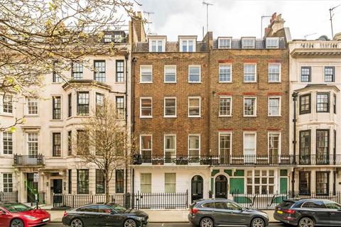 undefined, Harley Street, London W1G
