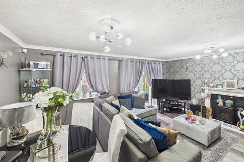 3 bedroom terraced house for sale, New Road, Datchet, Berkshire, SL3