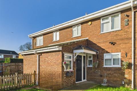 3 bedroom terraced house for sale, New Road, Datchet, Berkshire, SL3