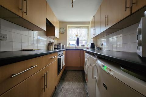 2 bedroom ground floor flat for sale, Beresford Gardens, Margate CT9
