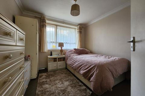 2 bedroom ground floor flat for sale, Beresford Gardens, Margate CT9