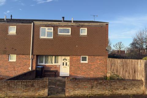 3 bedroom end of terrace house to rent, Brickenden Court, Waltham Abbey, Essex, EN9