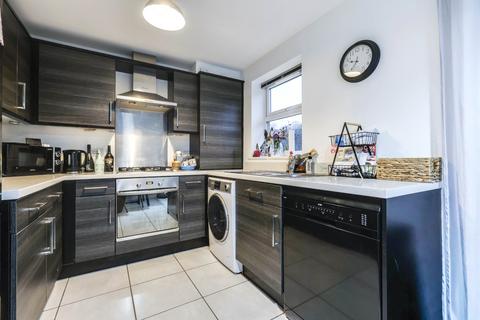 undefined, Latimer Close, Guiseley, Leeds, West Yorkshire, LS20