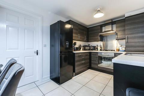 undefined, Latimer Close, Guiseley, Leeds, West Yorkshire, LS20