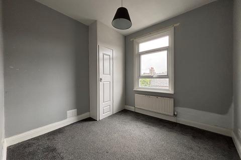 2 bedroom flat for sale, Flat 250, Kilburn Lane, London, W10 4BA