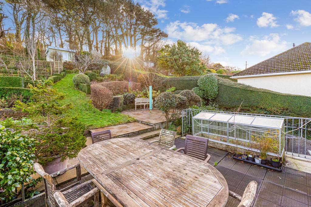 A07 - Noss Mayo, Stoke Road, Westonhay - 251210