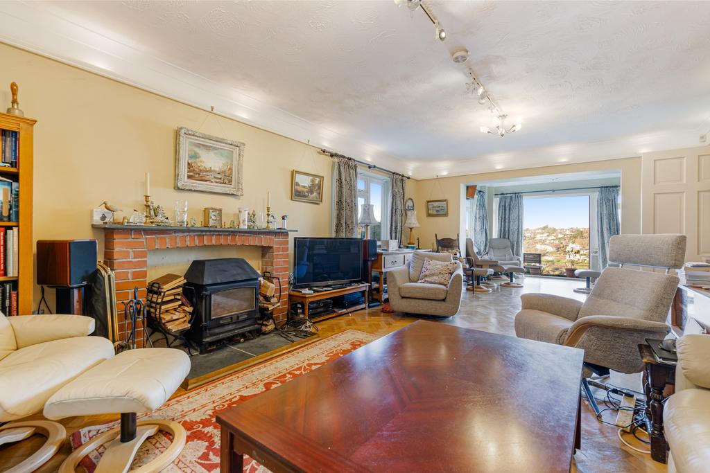 A15 - Noss Mayo, Stoke Road, Westonhay - 251210