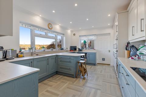 4 bedroom house for sale, Stoke Road, Noss Mayo
