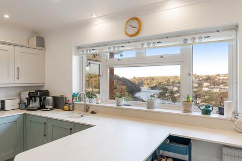 4 bedroom house for sale, Stoke Road, Noss Mayo