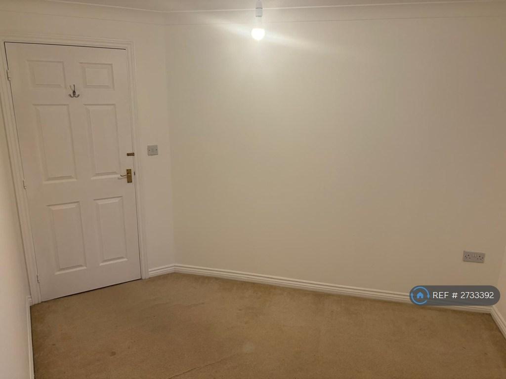 Small Double Bedroom