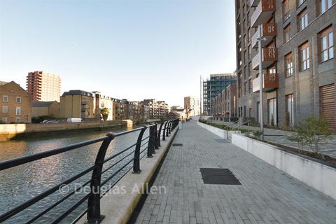 2 bedroom apartment for sale, Drydock Square, Barking, Essex