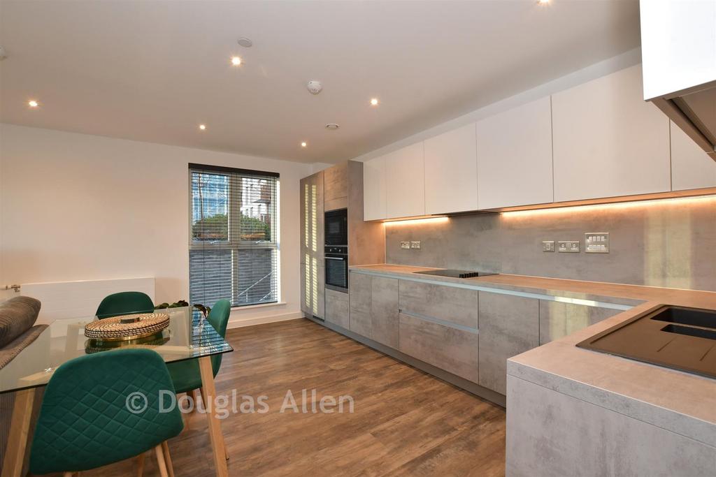 Lounge/Kitchen /Dining Room