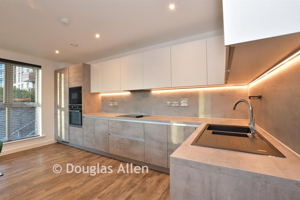 Lounge/Kitchen /Dining Room