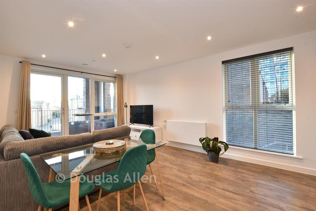 Lounge/Kitchen /Dining Room