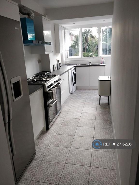 Kitchen, Door At The End To Enter Garden