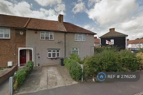 2 bedroom terraced house to rent, Standfield Road, London, RM10
