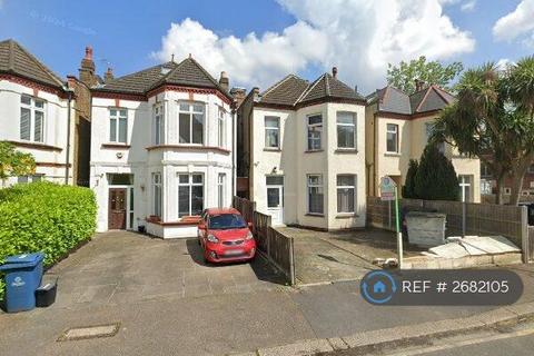 undefined, Kenton Avenue, Harrow, HA1