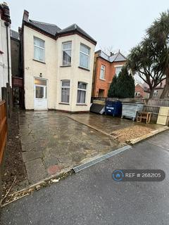 undefined, Kenton Avenue, Harrow, HA1