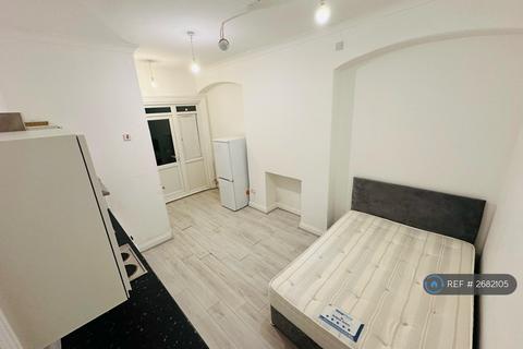 undefined, Kenton Avenue, Harrow, HA1