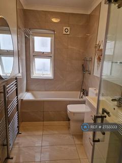2 bedroom flat to rent, Beaconsfield Road, London, N11