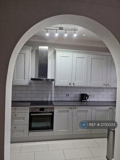 2 bedroom flat to rent, Beaconsfield Road, London, N11