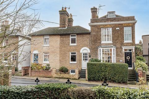 2 bedroom terraced house for sale, South Road, Faversham, ME13