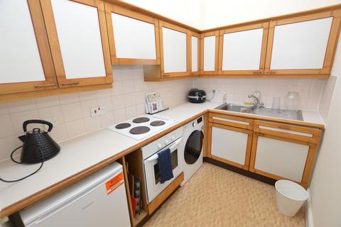 1 bedroom flat to rent, Oxford Court, Oxford Road, Colchester, CO3