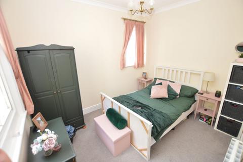 1 bedroom flat to rent, Oxford Court, Oxford Road, Colchester, CO3