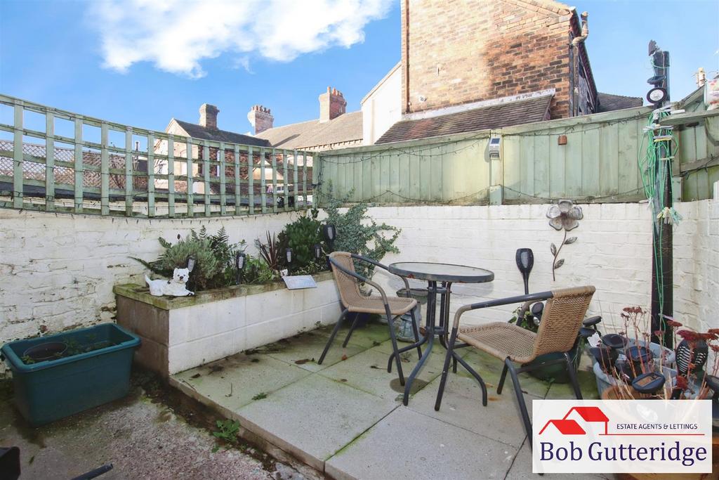 Enclosed rear yard